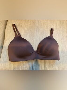 Skims WIRELESS FORM T-SHIRT DEMI BRA